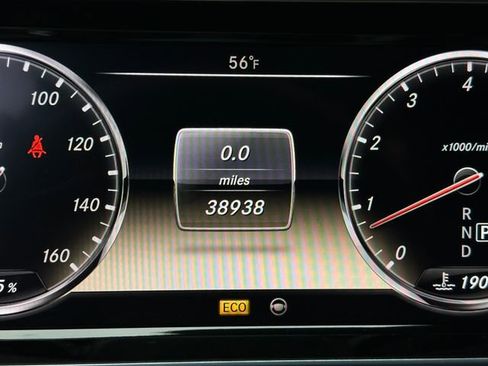 Used 2014 Mercedes-Benz S 550 Sedan w/ Premium 1 Package image 23