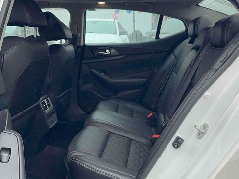Used 2022 Nissan Maxima Platinum w/ Sport Mat Group image 10
