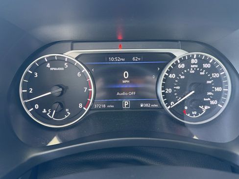 Used 2024 Nissan Sentra SV FWD image 14