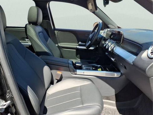 Certified 2022 Mercedes-Benz GLB 250 4MATIC image 10