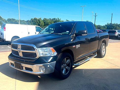 Used 2019 RAM 1500 Lone Star RWD image 2