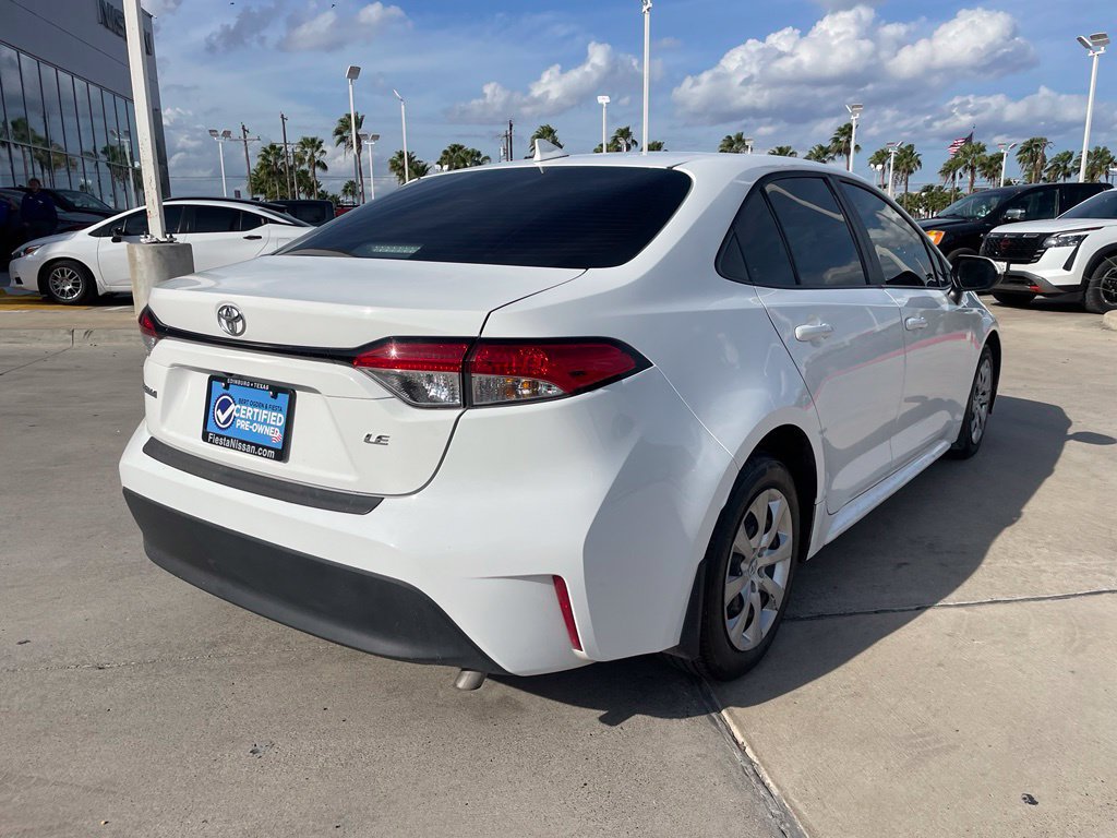Used 2025 Toyota Corolla LE FWD image 3