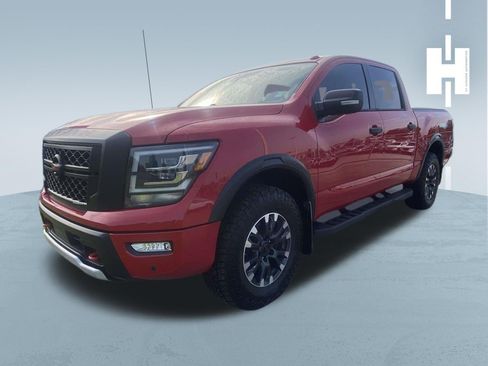 Used 2021 Nissan Titan PRO-4X w/ Pro-4x Convenience Package AWD/4WD image 3