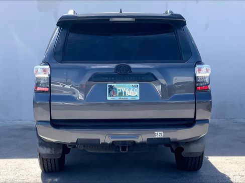 Used 2021 Toyota 4Runner Venture AWD/4WD image 5