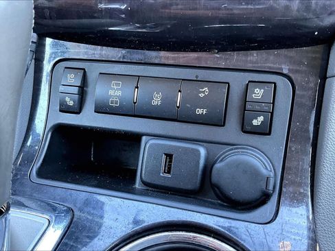 Used 2017 Buick Enclave Premium FWD image 27