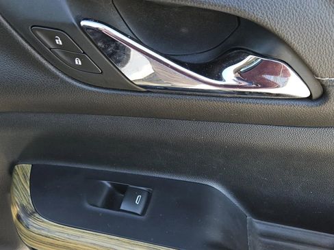 Used 2019 GMC Acadia Denali image 30