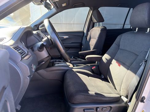 Used 2022 Honda Pilot Sport image 9