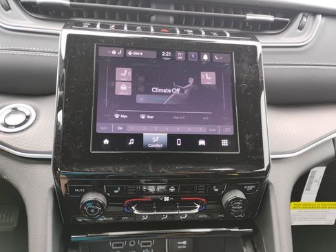 New 2026 Jeep Grand Cherokee Laredo image 30