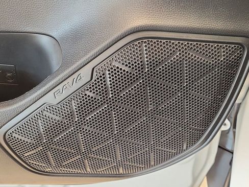 Certified 2023 Toyota RAV4 XLE Premium image 20