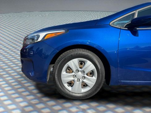 Used 2017 Kia Forte LX FWD image 10