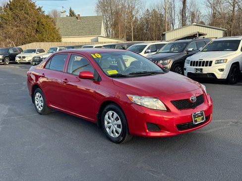 Used 2010 Toyota Corolla LE image 3