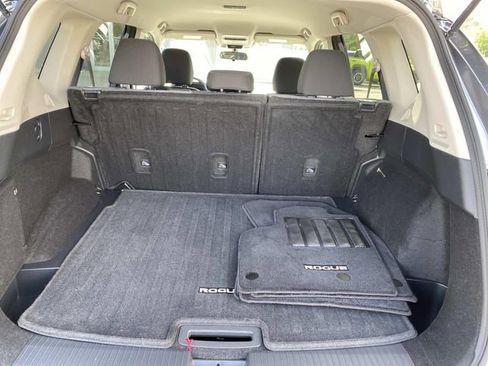 Used 2021 Nissan Rogue S AWD/4WD image 9