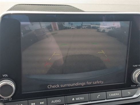 Used 2024 Nissan Altima 2.5 SV image 22