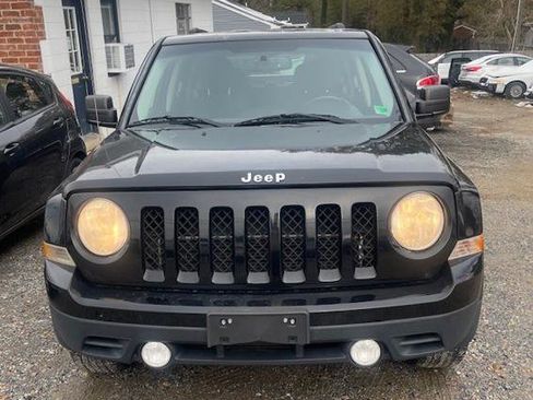 Used 2013 Jeep Patriot Latitude w/ Sun/Sound Group image 3