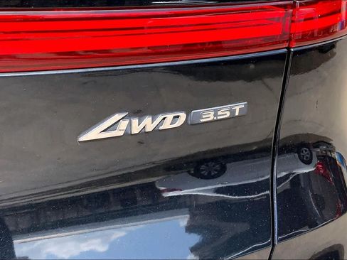 Used 2022 Genesis GV70 3.5T Sport w/ Sport Advanced Package AWD/4WD image 10