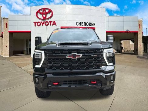 Used 2026 Chevrolet Silverado 2500 ZR2 AWD/4WD image 2