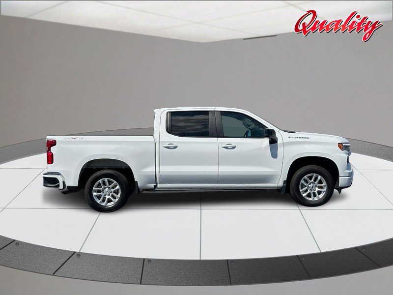 Used 2026 Chevrolet Silverado 1500 RST AWD/4WD image 2
