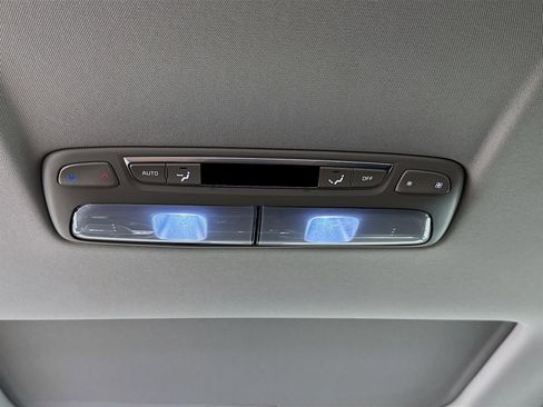 Certified 2025 Kia Telluride S image 27