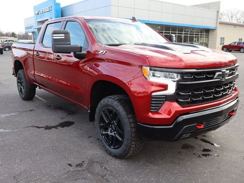 New 2026 Chevrolet Silverado 1500 LT Trail Boss w/ Convenience Package II AWD/4WD image 2