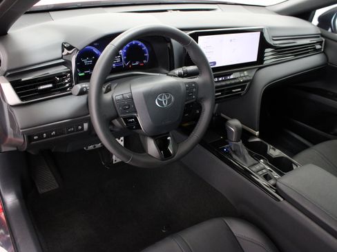 Used 2026 Toyota Camry XSE FWD image 13