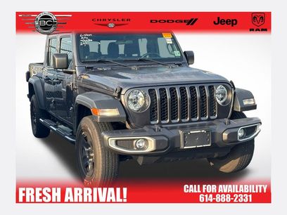 Used 2023 Jeep Gladiator Sport