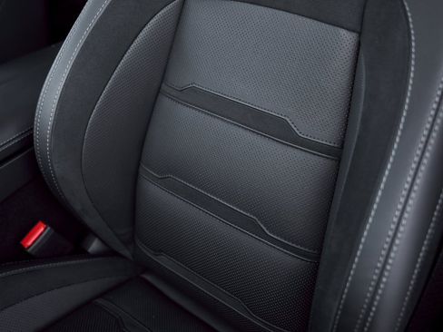 Used 2025 Mercedes-Benz GLS 63 AMG GLS 63 AMG image 49