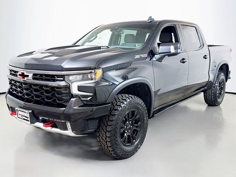 Used 2023 Chevrolet Silverado 1500 ZR2 AWD/4WD image 1