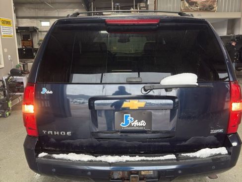 Used 2009 Chevrolet Tahoe LT w/ Luxury Package image 6