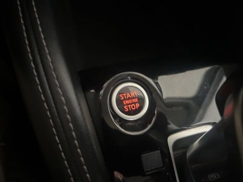 Used 2018 Nissan Kicks SV image 52