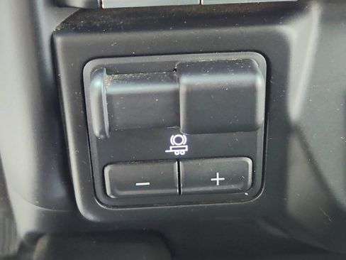 Used 2022 GMC Sierra 2500 AT4 w/ AT4 Premium Plus Package AWD/4WD image 40