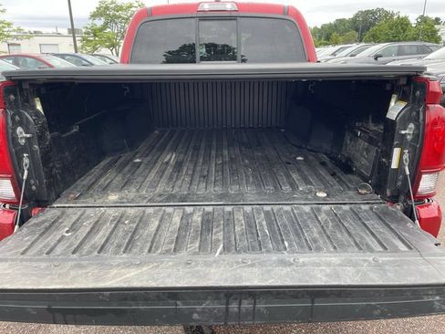Certified 2023 Toyota Tacoma SR AWD/4WD image 22
