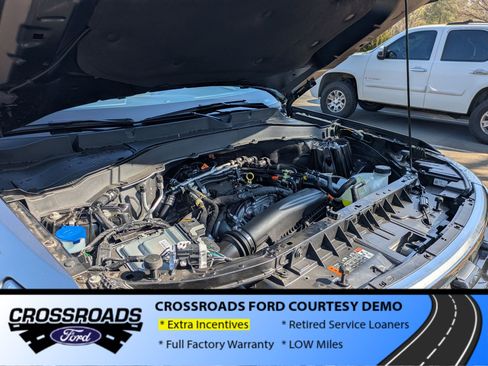 New 2025 Ford Explorer Active image 40