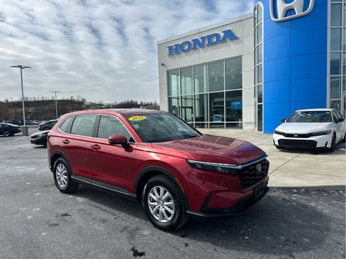 Used 2023 Honda CR-V LX image 3