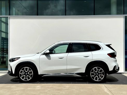 New 2026 BMW X1 xDrive28i w/ Technology Package AWD/4WD image 8