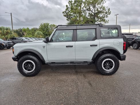 Used 2022 Ford Bronco 4-Door w/ Sasquatch Package AWD/4WD image 5