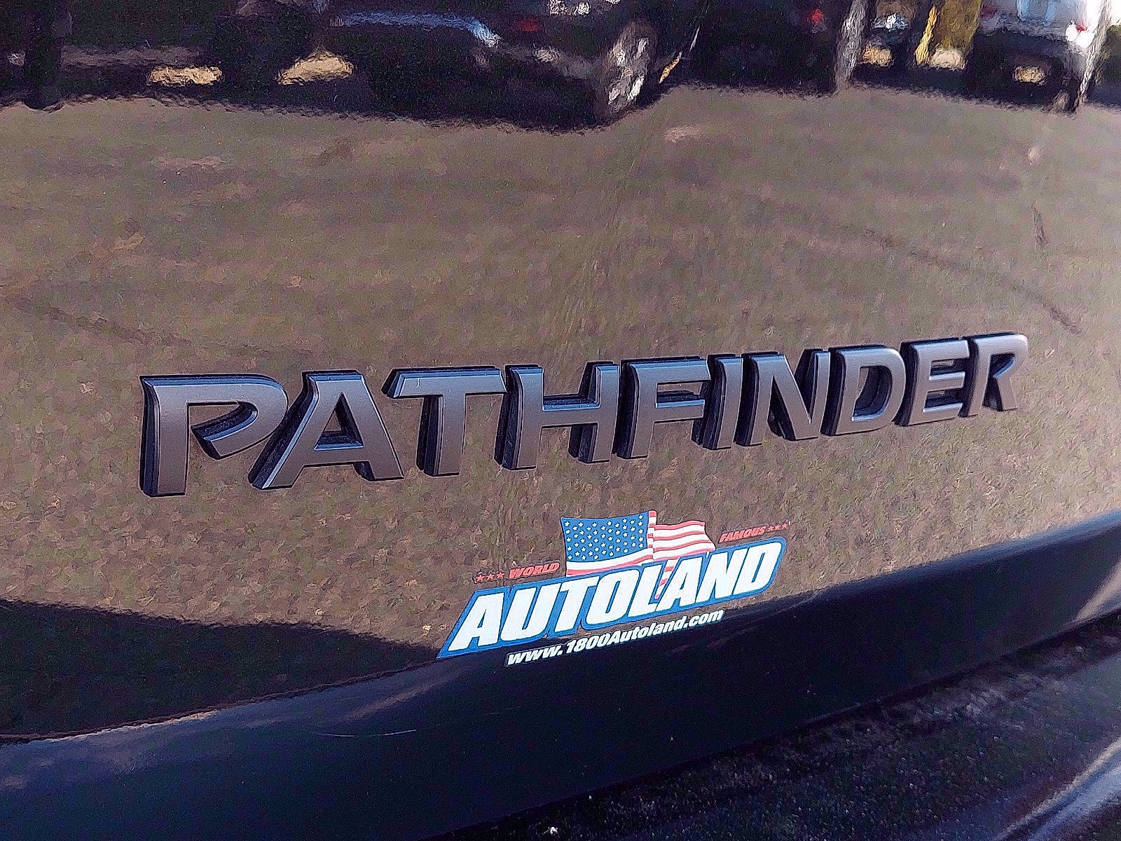 Used 2018 Nissan Pathfinder SL w/ Midnight Edition Package AWD/4WD image 30