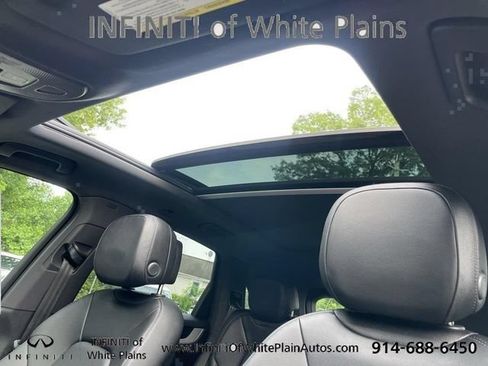 Used 2024 Porsche Cayenne AWD/4WD image 26