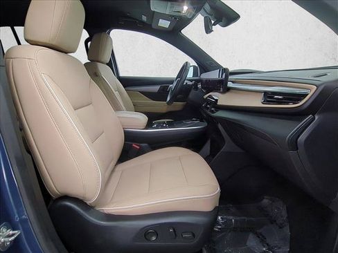 Used 2026 Buick Enclave Preferred w/ Power Package FWD image 23