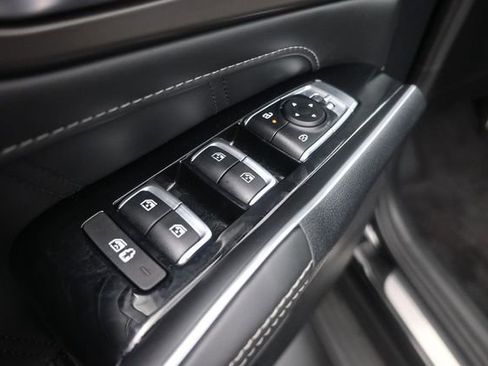 Used 2025 Kia Sorento SX FWD image 23