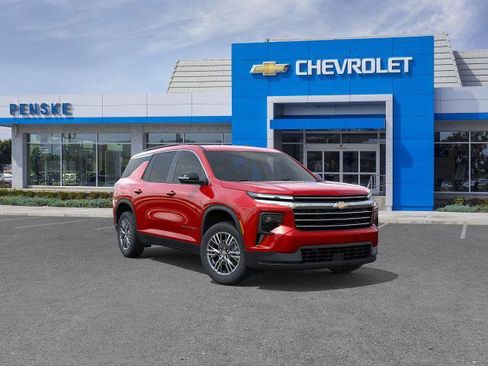 New 2026 Chevrolet Traverse LT image 1
