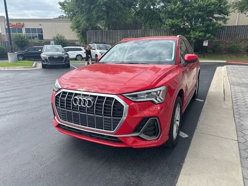 Used 2023 Audi Q3 2.0T Premium Plus AWD/4WD image 2