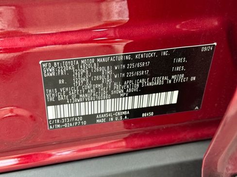 Used 2024 Toyota RAV4 XLE image 28