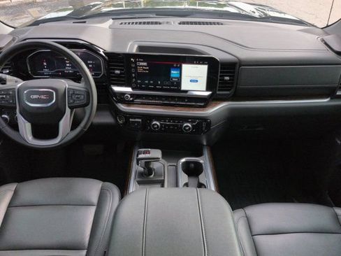 Used 2024 GMC Sierra 1500 Elevation w/ Elevation Premium Package AWD/4WD image 15