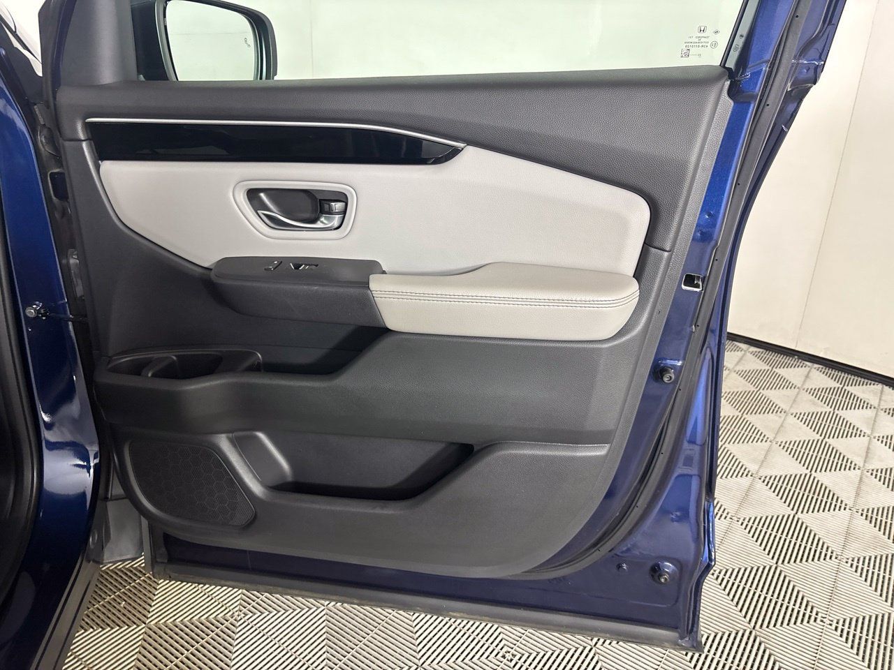 Used 2023 Honda Pilot EX-L image 34