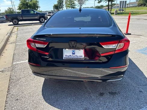 Used 2018 Honda Accord EX image 22