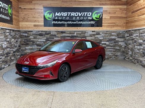 Certified 2023 Hyundai Elantra SEL w/ Cargo Package image 4