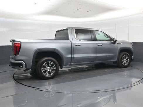Used 2024 GMC Sierra 1500 SLT RWD image 3