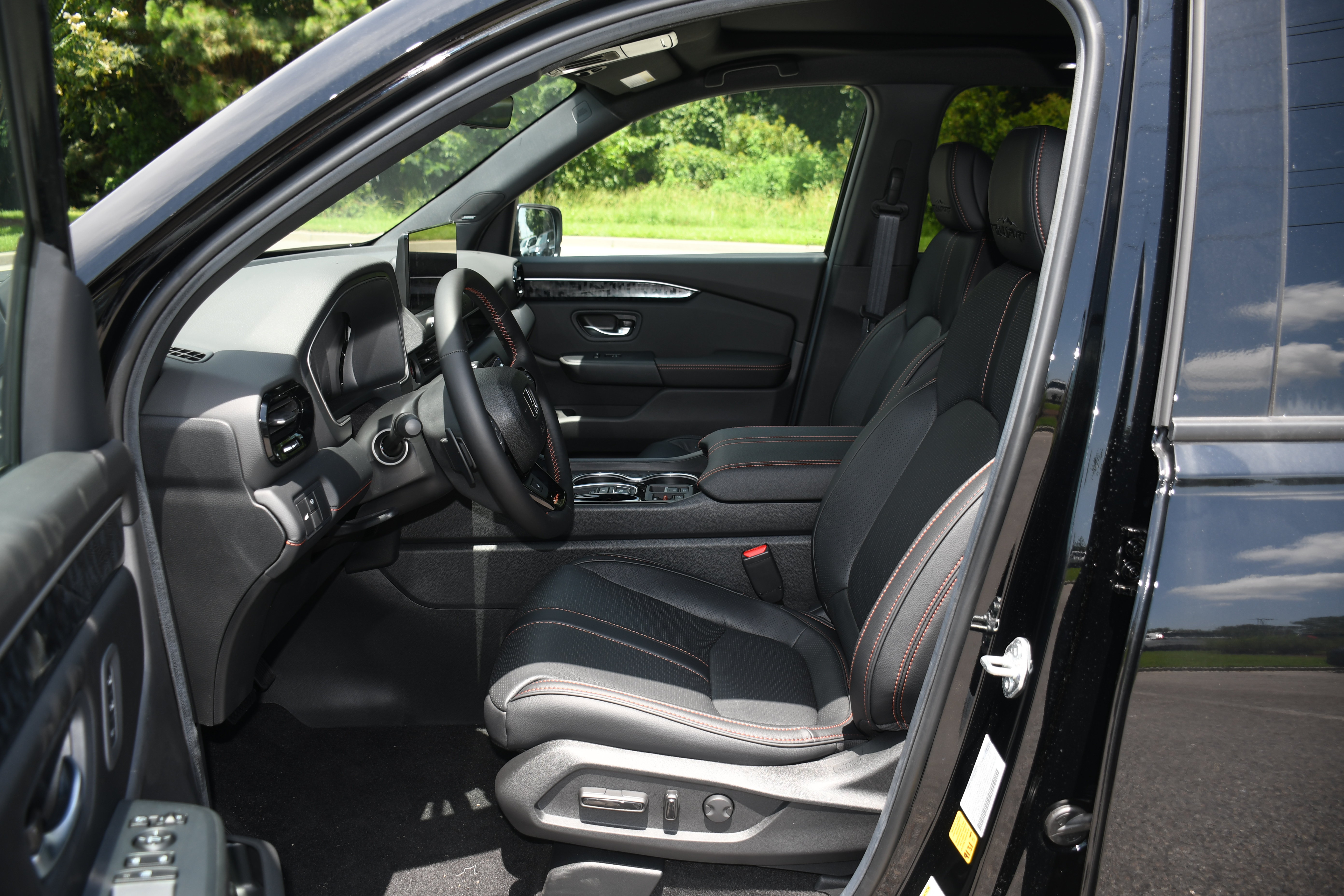New 2026 Honda Passport TrailSport Elite image 3