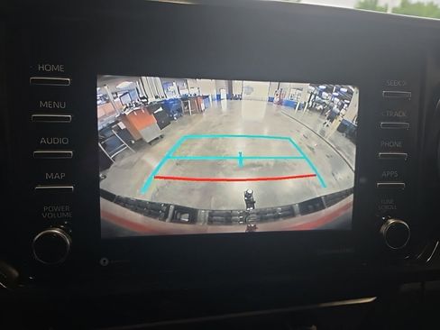 Used 2020 Toyota Tacoma SR AWD/4WD image 14