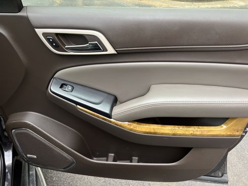 Used 2017 GMC Yukon XL Denali w/ Open Road Package image 15